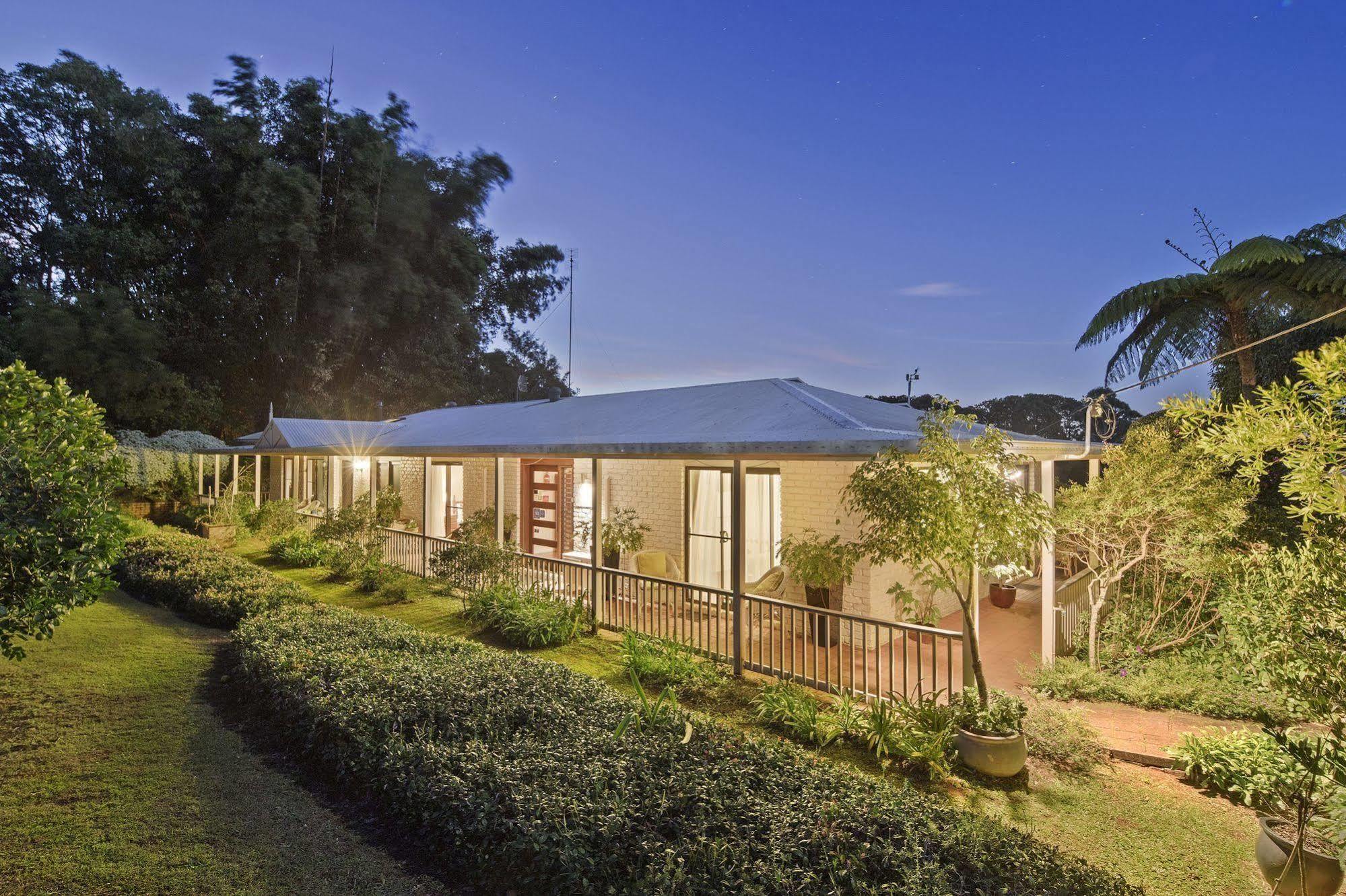 Eden Lodge Nambour Εξωτερικό φωτογραφία